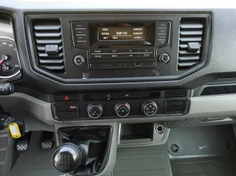 Volkswagen Crafter skrzynia plandeka 10 palet 180KM 043388 - wnetrze