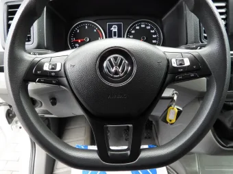 Volkswagen Crafter skrzynia plandeka 10 palet 180KM 045820 - wyposazenie