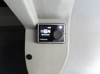 Volkswagen Crafter skrzynia plandeka 10 palet 180KM 045820 - wyposazenie