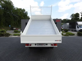 Volkswagen Crafter wywrotka 100KM 023570 - bok tyl