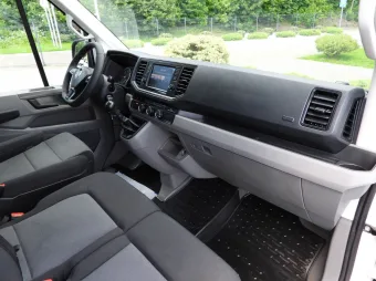 Volkswagen Crafter wywrotka 140KM 054781 - fotel kierowcy