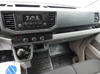 Volkswagen Crafter wywrotka 100KM 023570 - fotele