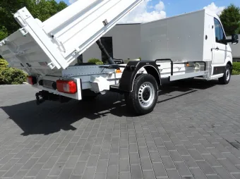 Volkswagen Crafter wywrotka 140KM 054781 - kabina
