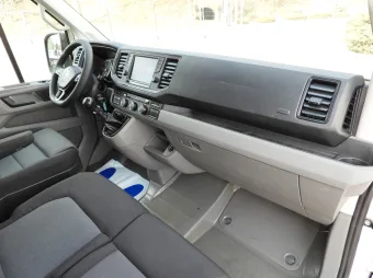 Volkswagen Crafter wywrotka 180KM 041728 - konsola