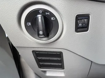 Volkswagen Crafter wywrotka 140KM 054781 - navi