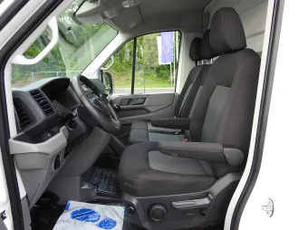 Volkswagen Crafter wywrotka 100KM 023570 - radio