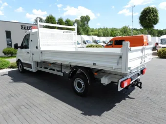 Volkswagen Crafter wywrotka 140KM 054781 - tyl