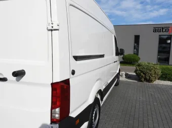 Volkswagen E-Crafter furgon 135KM 022915 - kola