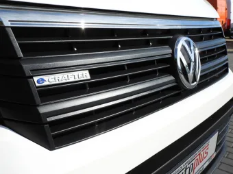 Volkswagen E-Crafter furgon 135KM 022915 - paka