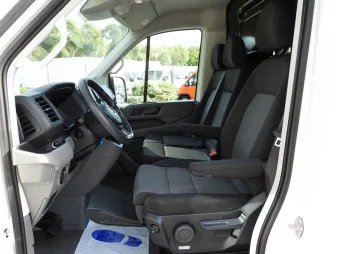 Volkswagen E-Crafter furgon 135KM 022915 - siedzenia