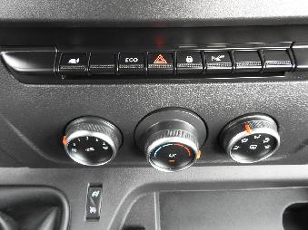 RENAULT MASTER FURGON BRYGADÓWKA  7 MIEJSC TEMPOMAT KLIMATYZACJA LEDY  135KM