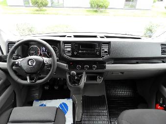 VOLKSWAGEN CRAFTER  PLANDEKA 8 PALET WEBASTO TEMPOMAT LEDY KLIMATYZACJA  180KM