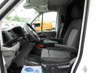 VOLKSWAGEN CRAFTER  PLANDEKA 8 PALET WEBASTO TEMPOMAT LEDY KLIMATYZACJA  180KM