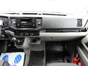 VOLKSWAGEN CRAFTER  PLANDEKA 8 PALET WEBASTO TEMPOMAT LEDY KLIMATYZACJA  180KM
