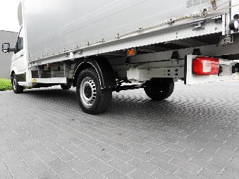 VOLKSWAGEN CRAFTER  PLANDEKA 8 PALET WEBASTO TEMPOMAT LEDY KLIMATYZACJA  180KM