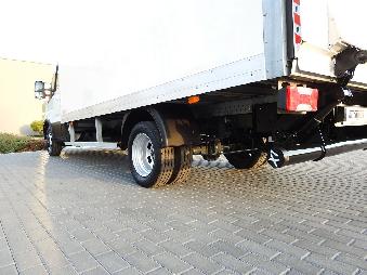 IVECO DAILY 35S16 KONTENER WINDA 8 PALET TEMPOMAT KLIMATYZACJA BLIŹNIACZE KOŁA  160KM