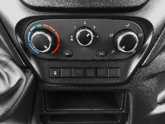 IVECO DAILY 35S15 SKRZYNIA PODWÓJNA KABINA DOKA 7 MIEJSC KLIMATYZACJA  150KM